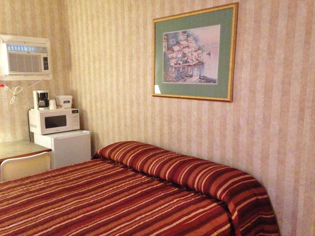 Canadas Best Value Inn Chinook Station YYC Zimmer foto