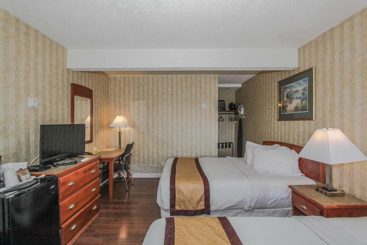 Canadas Best Value Inn Chinook Station YYC Exterior foto